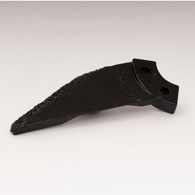 AERATOR TINE RIGHT HAND - TUNGSTEN HARD FACED 2.01KG